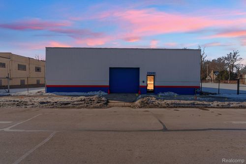 22541 Grand River Ave, Detroit, MI, 48219-3112 | Card Image