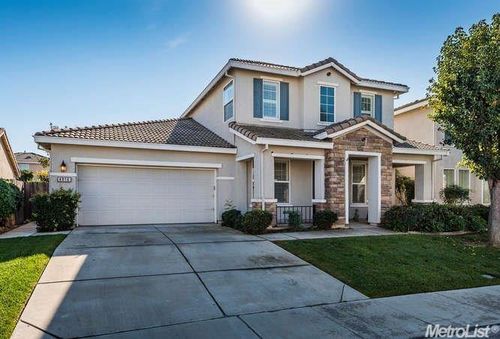 4916 Chamberlin Cir, Elk Grove, CA, 95757-2514 | Card Image