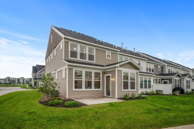 2570 Paddock Path, Townhouse with 3 bedrooms, 3 bathrooms and null parking in Shakopee MN | Image 26