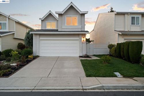 5405 Diana Cmn, Fremont, CA, 94555-2965 | Card Image