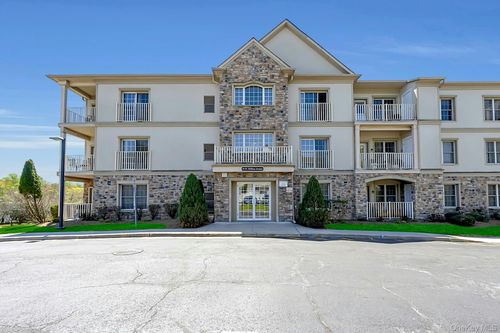 302-24 N De Baun Ave, Suffern, NY, 10901 | Card Image