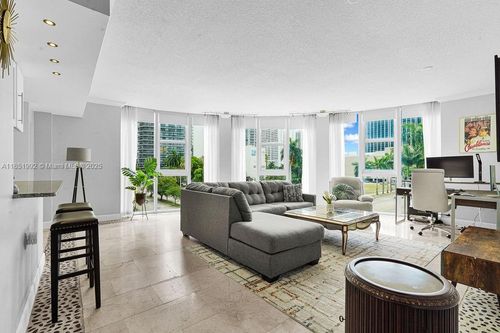 apt-306-275 Ne 18th St, Miami, FL, 33132-1209 | Card Image