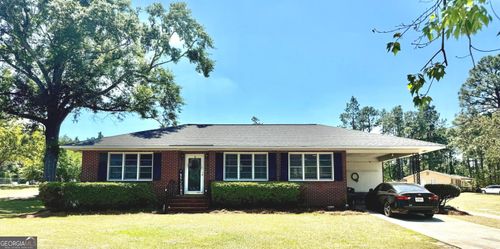 134 S Anderson Dr, Swainsboro, GA, 30401-4747 | Card Image