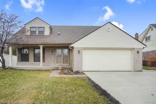 20609 Somerset Ct, Riverview, MI, 48193-7931 | Card Image
