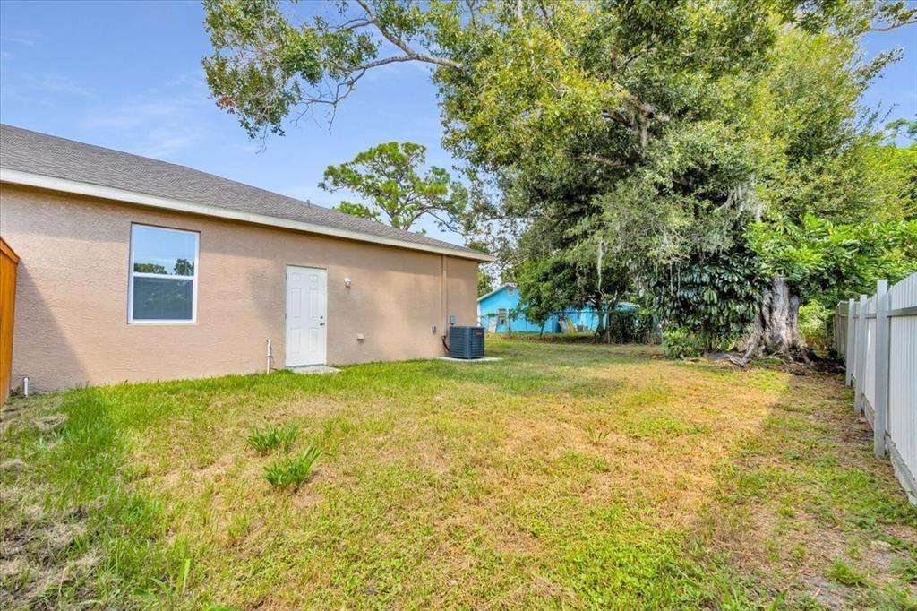 Residential Lease in Fort Pierce 4