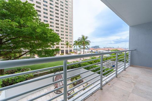 802-335 S Biscayne Blvd, Miami, FL, 33131-2335 | Card Image