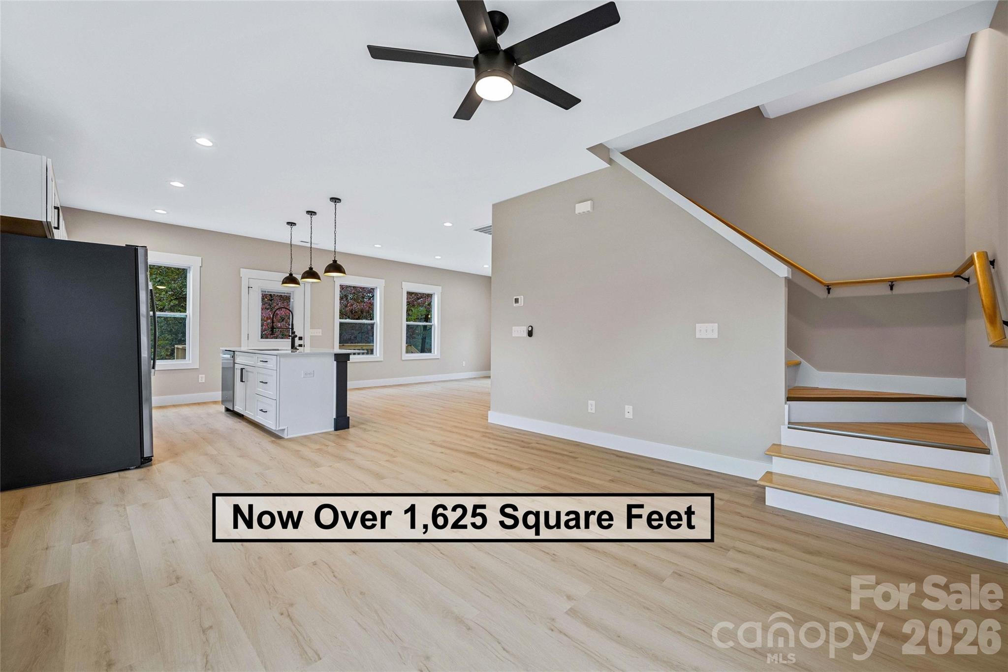 Residential in Hendersonville 4