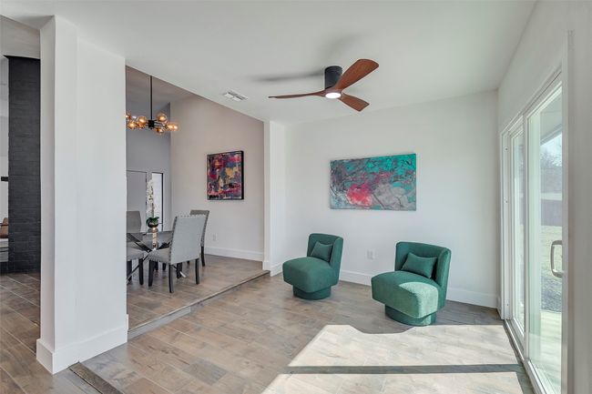 5607 Emrose Cir, House other with 3 bedrooms, 2 bathrooms and null parking in Dallas TX | Image 13