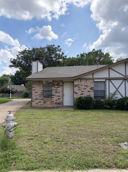 2530 Indigo Ln, Arlington, TX, 76015-1051 | Card Image
