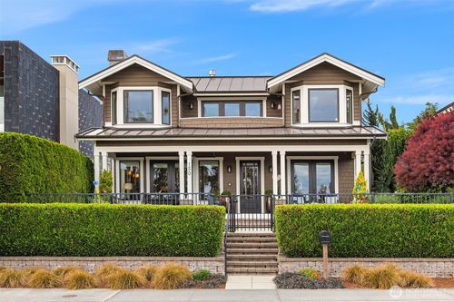 150 Waverly Way, Kirkland, WA, 98033-5307 | Card Image