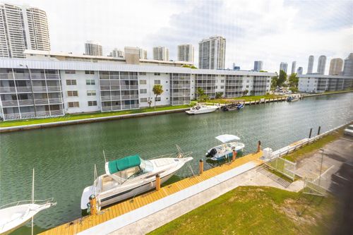 apt-411-3551 Ne 169th St, Miami, FL, 33160-3273 | Card Image