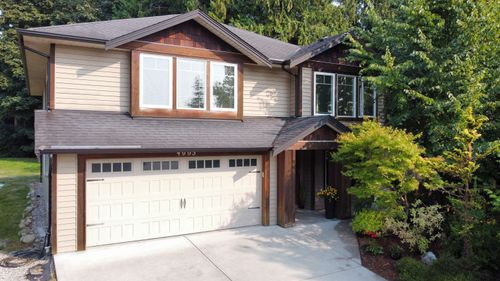 4995 Bay Rd, Sechelt, BC, V7Z0E9 | Card Image