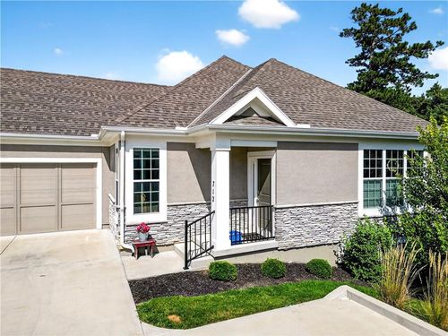 712 110th Ter, Kansas City, MO, 64131-3530 | Card Image