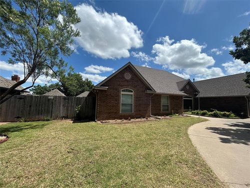 9908 Thompson Ave, Yukon, OK, 73099-7928 | Card Image