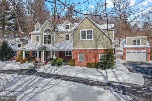 731 King Of Prussia Rd, RADNOR, PA, 19087-3727 | Card Image
