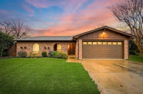 3910 Firethorn Dr, Arlington, TX, 76017-4614 | Card Image