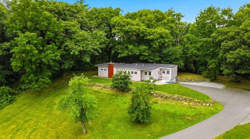17 Hampstead Rd, Salem, NH, 03079-2404 | Card Image
