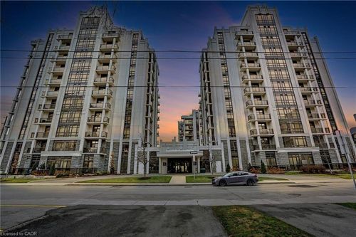 702-85 Robinson St, Hamilton, ON, L8P0B9 | Card Image