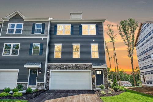 707 Hartman St, Morgantown, WV, 26501 | Card Image