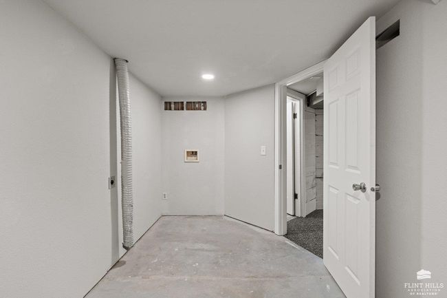 918 Bertrand St, House other with 4 bedrooms, 2 bathrooms and null parking in Manhattan KS | Image 22