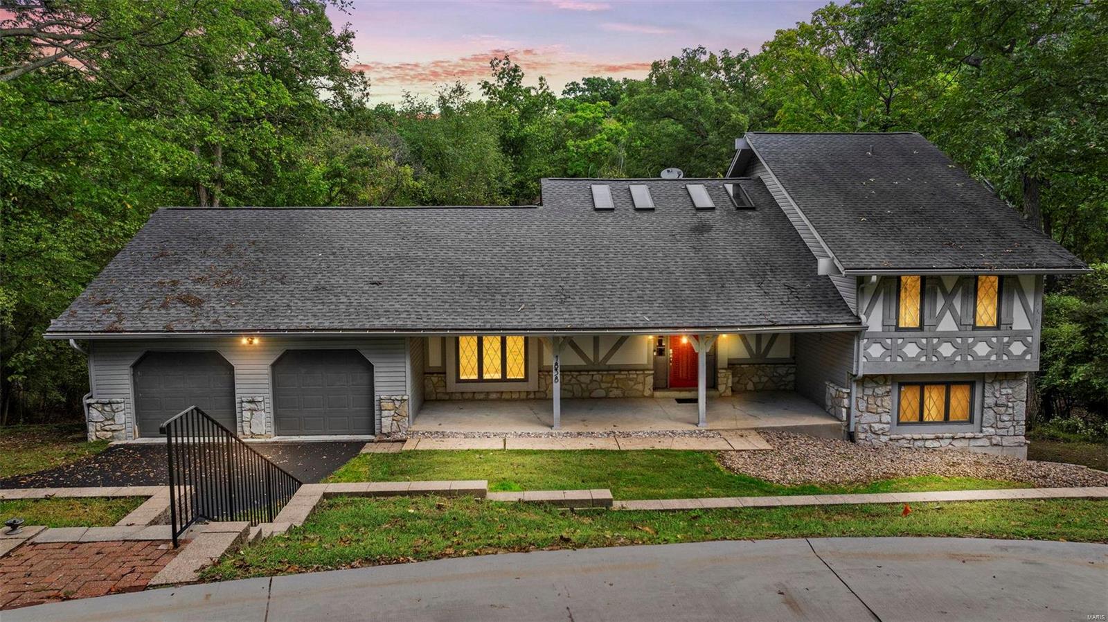 Cabinwood Ct, Chesterfield, MO 63017