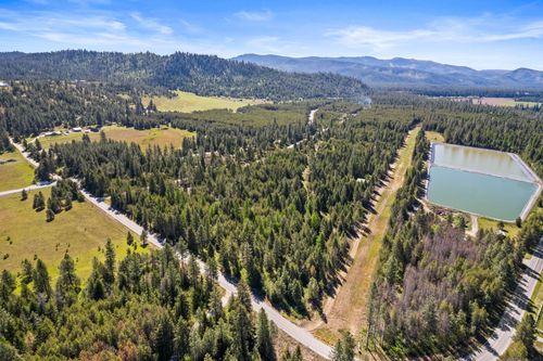 4090 Black Pine Way, Springdale, WA, 99173-3900 | Card Image