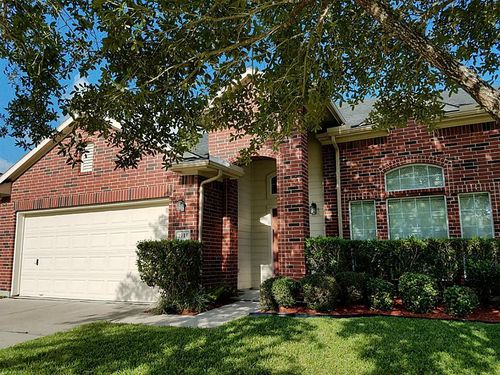 2711 Shallow Falls Ct, Pearland, TX, 77584-6523 | Card Image