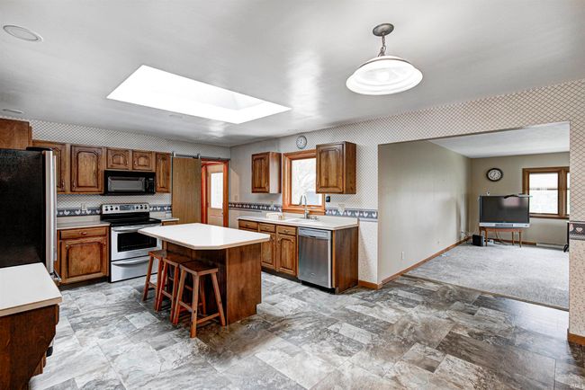 30888 Us Highway 20, House other with 3 bedrooms, 2 bathrooms and null parking in New Carlisle IN | Image 7