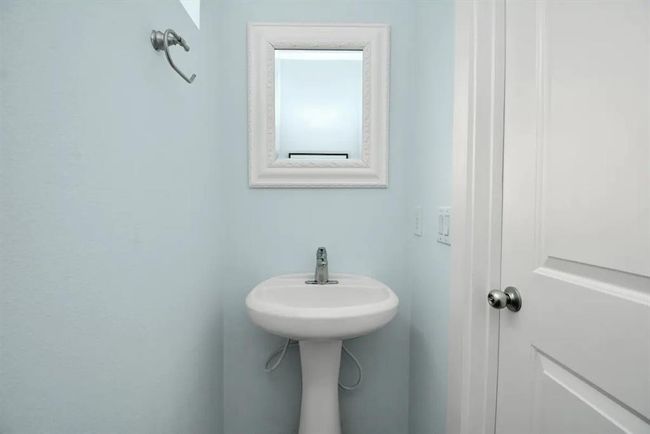 5411 Lindsay Ln, Townhouse with 2 bedrooms, 3 bathrooms and null parking in Houston TX | Image 16