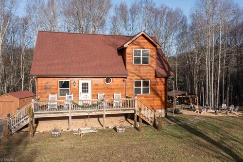 232 Bertie Circle, Piney Creek, NC, 28663 | Card Image