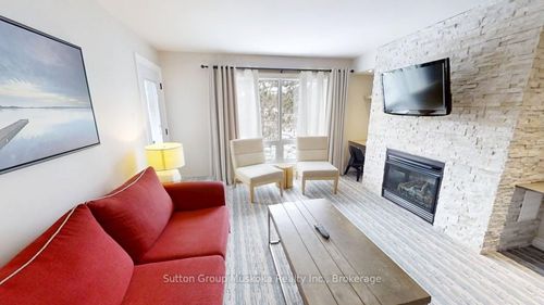 52-305-1235 Deerhurst Dr, Huntsville, ON, P1H2E8 | Card Image