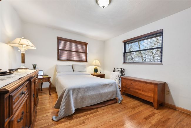 1609 Zeuger St, House other with 3 bedrooms, 3 bathrooms and 2 parking in Glenshaw PA | Image 18