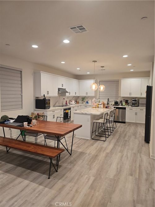 10901 Montauk Ln, Stanton, CA, 90680-2601 | Card Image