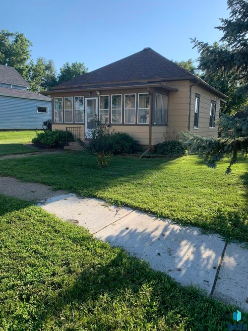 100 S Washington St Street, Humboldt, SD, 57035 | Card Image
