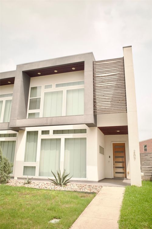 207 Adrian Dr, Fort Worth, TX, 76107-1965 | Card Image