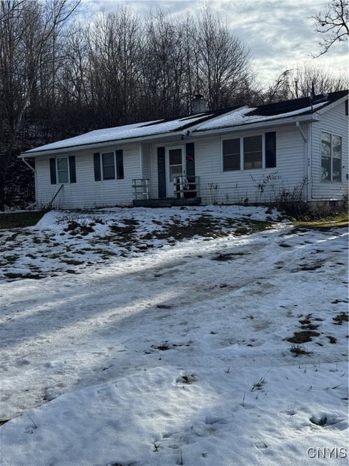 598 Turnpike Rd, Cayuga, NY, 13034-3192 | Card Image