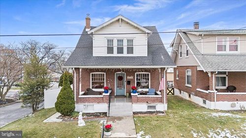 2122 Lincoln Ave, Northampton, PA, 18067-1209 | Card Image