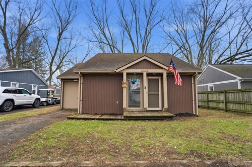 3346 Royal Blvd, Commerce Township, MI, 48382-4387 | Card Image