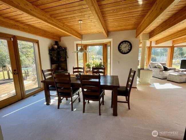 Dining/Living Room | Image 14