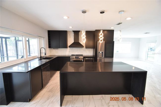 1019 Spindle Palm Way, House other with 3 bedrooms, 2 bathrooms and null parking in APOLLO BEACH FL | Image 18