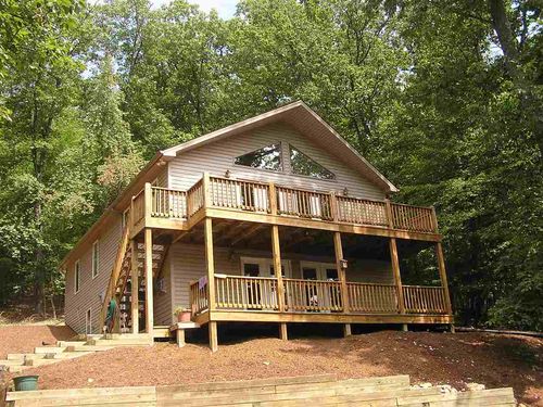 175 Deer Dr, MCGAHEYSVILLE, VA, 22840-2011 | Card Image