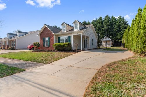 936 Cason St, Belmont, NC, 28012-2255 | Card Image