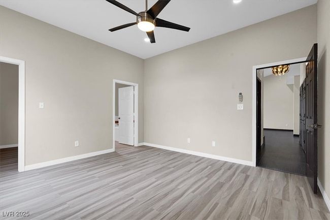 Primary Bedroom | Image 26