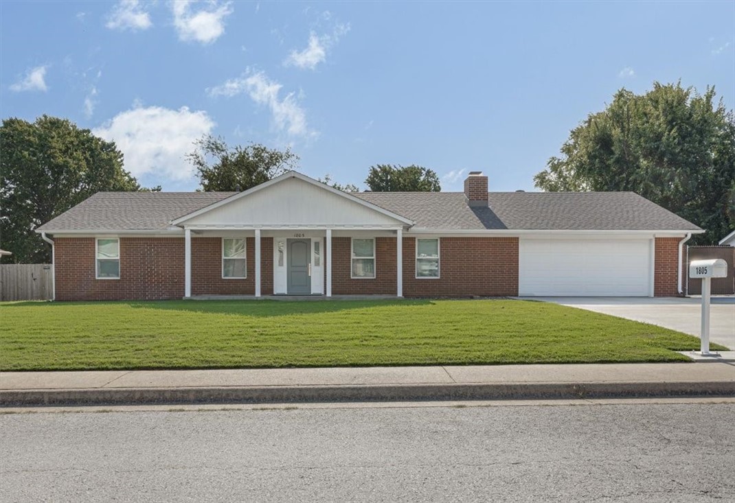 Ridgecrest St, Springdale, AR 72762