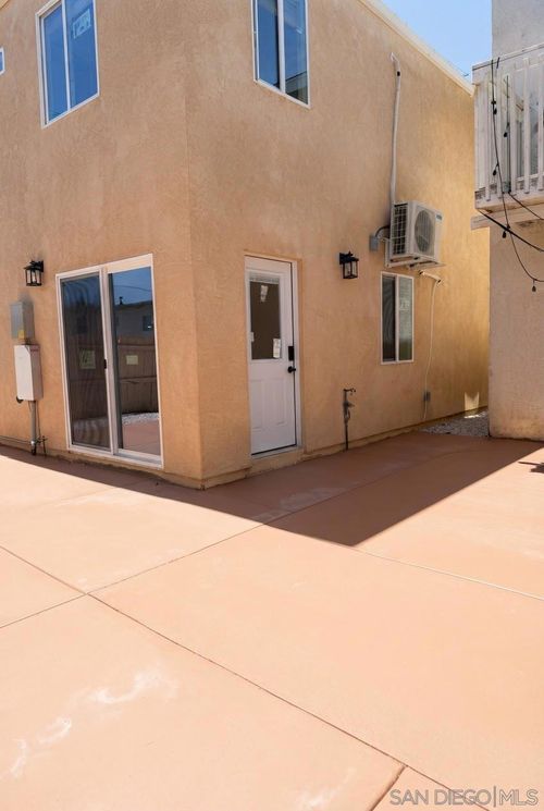 4373 Conrad Ave, San Diego, CA, 92117-1914 | Card Image