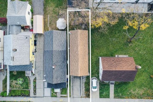 21910 132nd Rd, Springfield Gardens, NY, 11413-1520 | Card Image