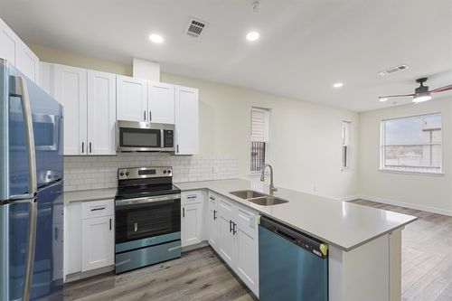 b101-2130 Aldine Mail Route Rd, Houston, TX, 77039-5504 | Card Image