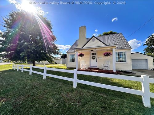 903 Mossman Cir, Point Pleasant, WV, 25550-1629 | Card Image