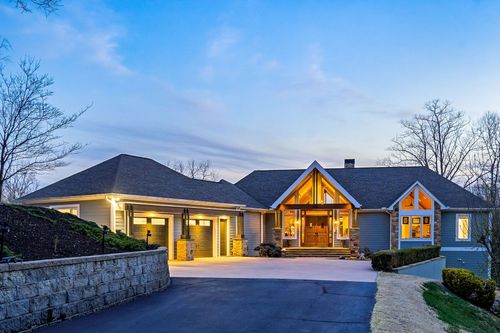 659 Harbour Greens Pl, Sparta, TN, 38583-4293 | Card Image