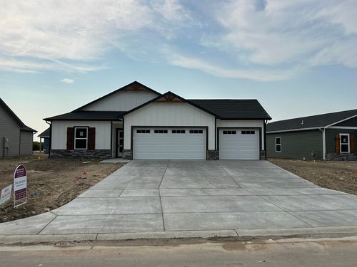 2221 S Monticello Pl, Andover, KS, 67002-1117 | Card Image